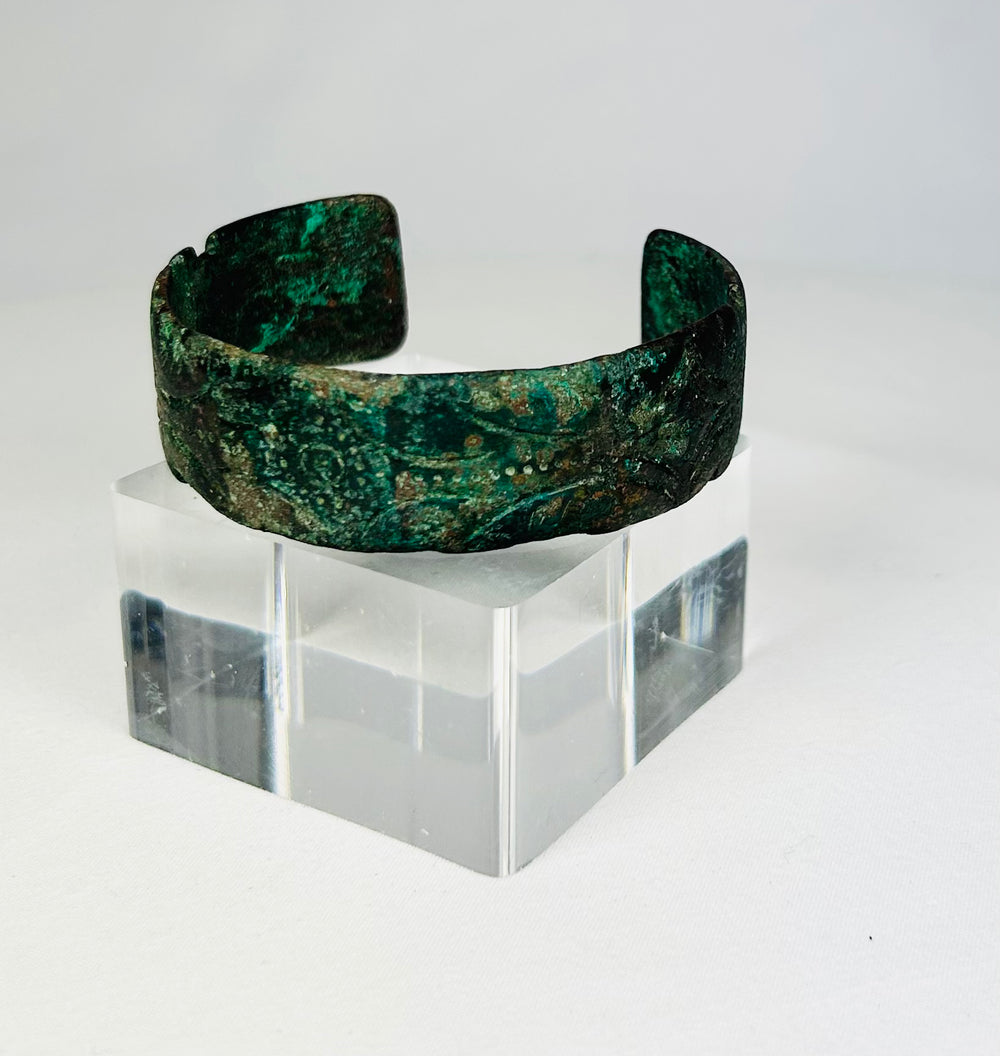 Ancient bronze cuff bracelet from Persia, circa 3rd–6th century CE