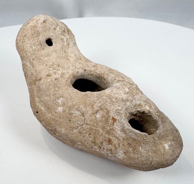 Late Antiquity earthenware oil lamp with central filling aperture