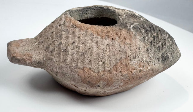 Samaritan pottery oil lamp from Late Antique Palestine