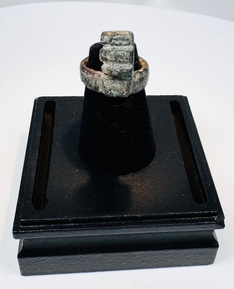Compact Roman bronze key ring formerly used to secure small boxes, caskets, or personal containers