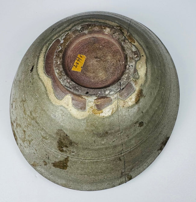 Early northern Vietnamese bowl displaying firing marks from traditional kiln-stacking methods