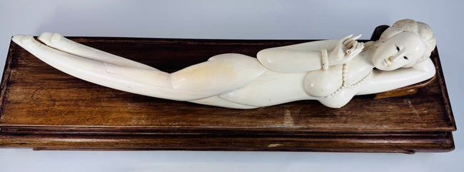 Full-length view of a Chinese doctor’s lady-inspired sculpture measuring approximately 24 inches long