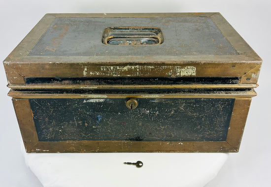 E.A. Thompson named iron strongbox with Royal Navy, Civil War, and WWI provenance