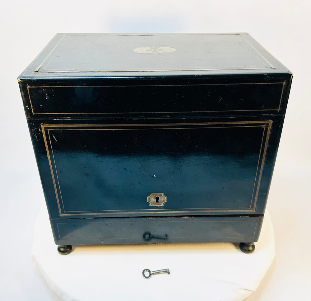 Museum-quality antique physician’s medicine box filled with original 19th century remedies