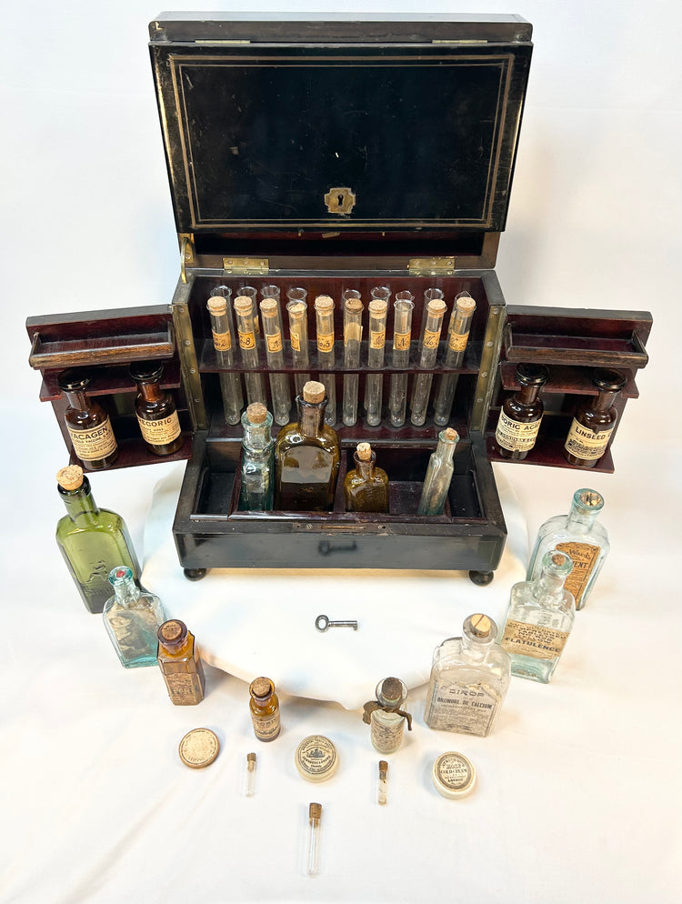 Victorian traveling medical chest with original contents and professional craftsmanship