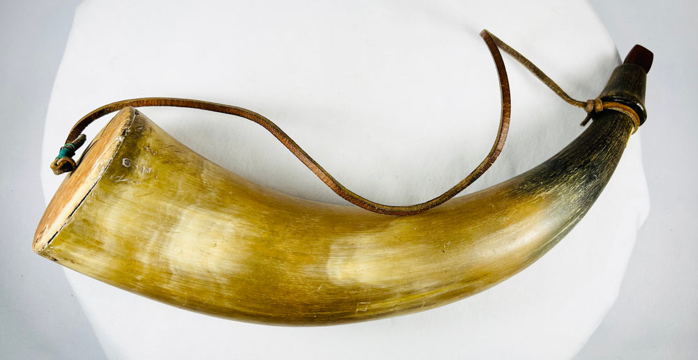 Museum-quality antique powder horn representing 19th-century frontier and military history