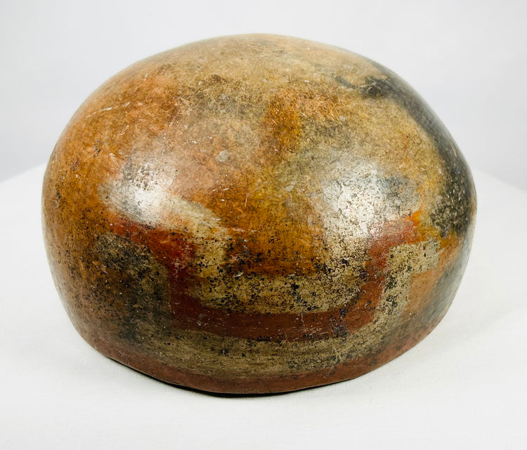 Museum-quality Pre-Columbian painted ceramic bowl on display