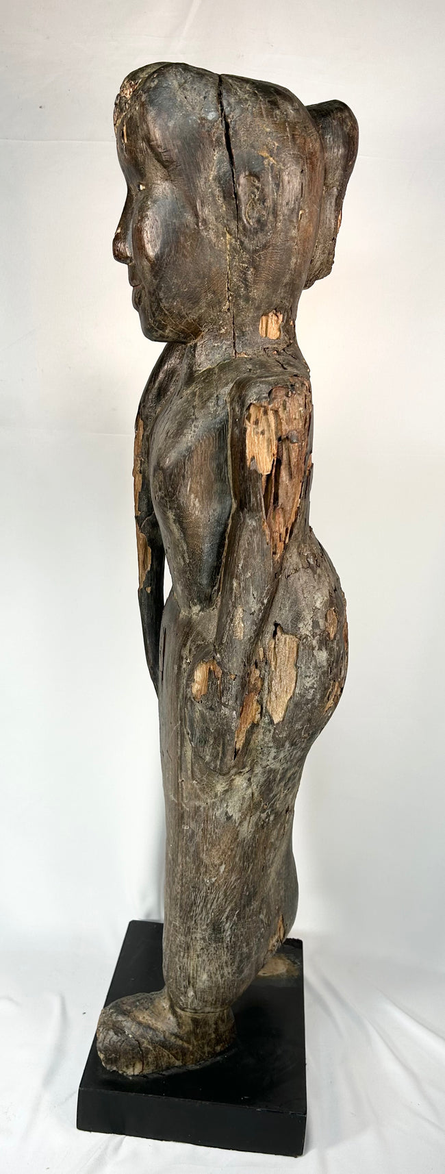 Early 20th century Dayak ritual sculpture with deep surface encrustation