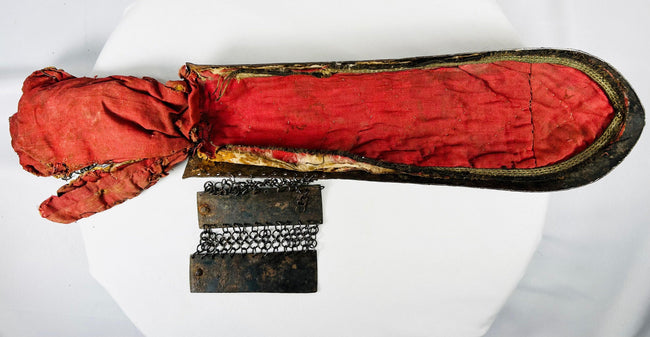 Underside View of Persian Qajar-era steel bazu band 19th century with gold koftgari inlay
