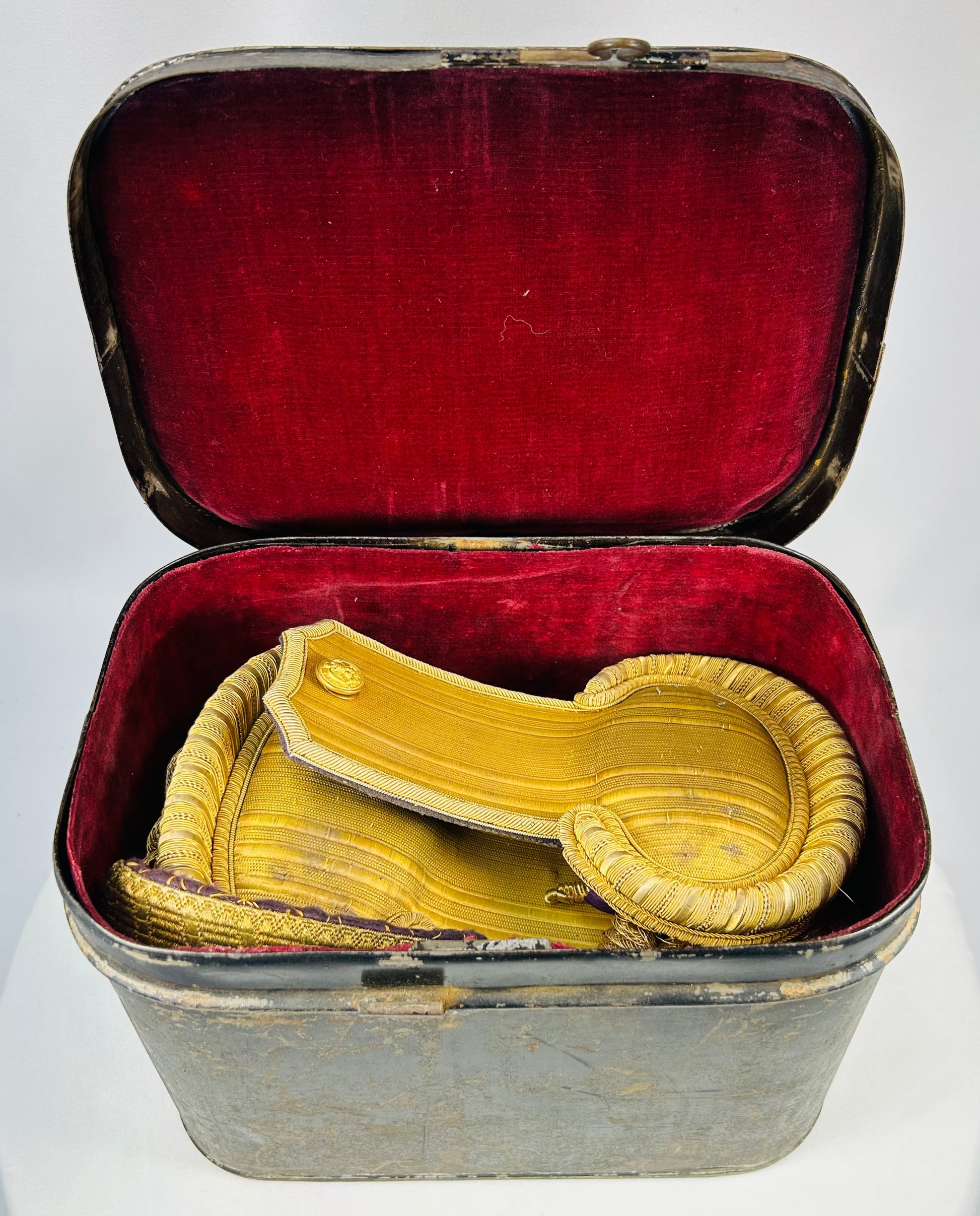 Antique United States Naval officer epaulettes with gold bullion fringe in fitted storage case