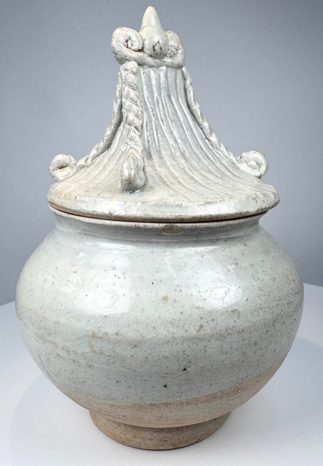 Thai Sawankhalok Glazed Stoneware Covered Jar with Architectural Lid | Circa 15th–16th Century