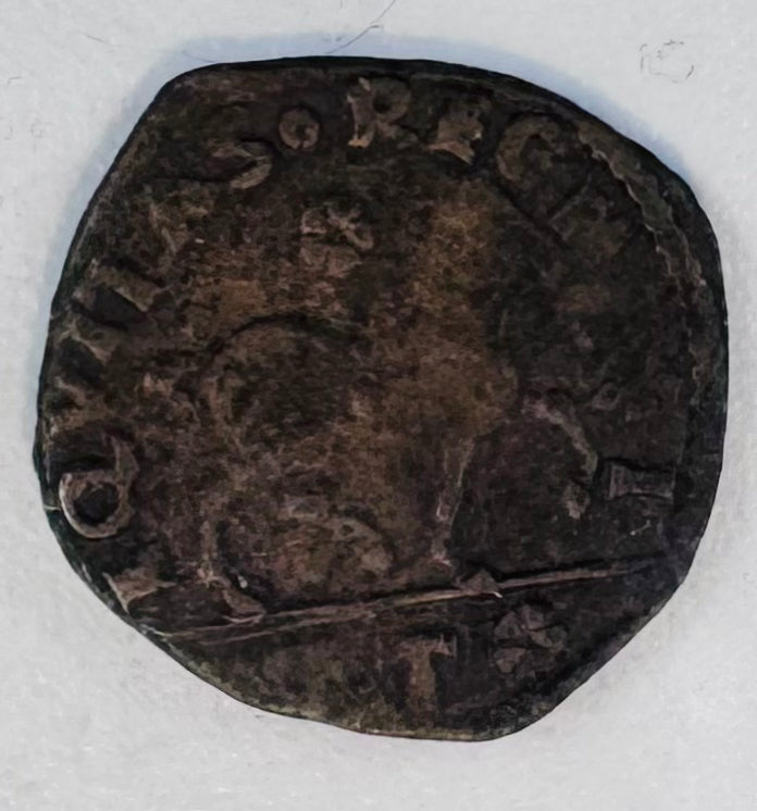 Copper Cavallo of Ferdinando I d'Aragona, Kingdom of Naples, 1458–1494, with prancing horse design and brown patina.