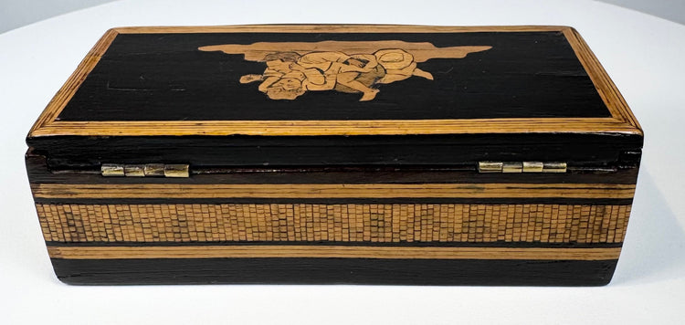 Anglo-Indian black lacquered trinket box with figural lid inlay, elevated front view