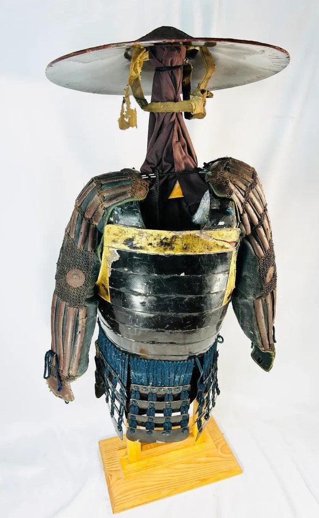 Armadura Do-Maru de samurái japonés con escudo del clan Takeda | Siglos XIV-XVI