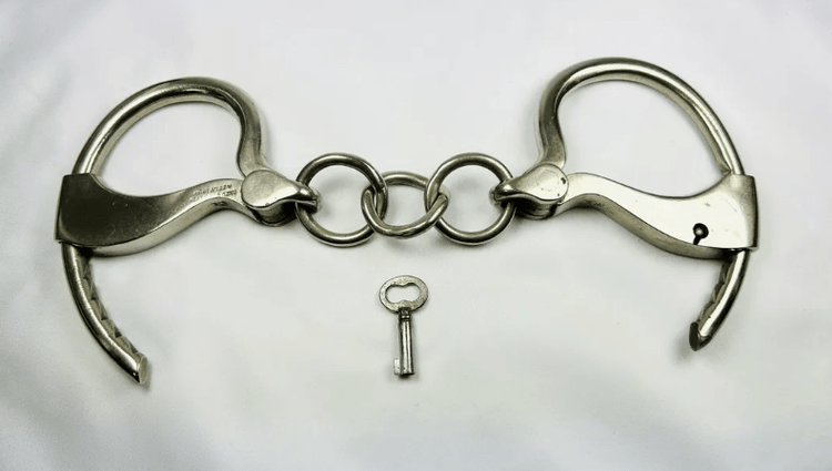 Esposas ajustables con llave John J. Tower | Estados Unidos | Década de 1866-1940