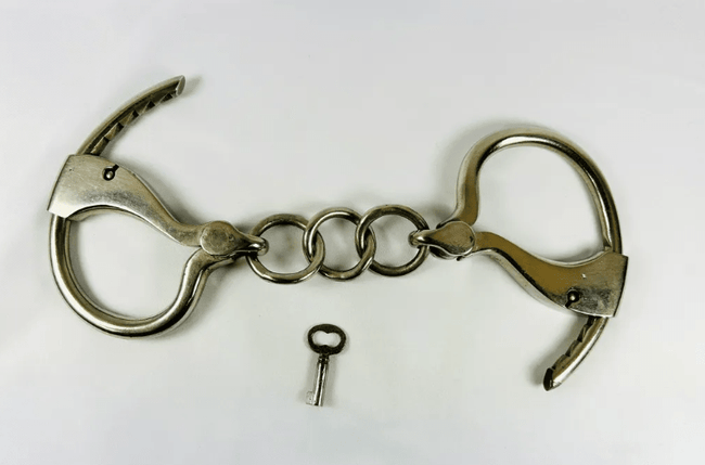 Esposas ajustables con llave John J. Tower | Estados Unidos | Década de 1866-1940
