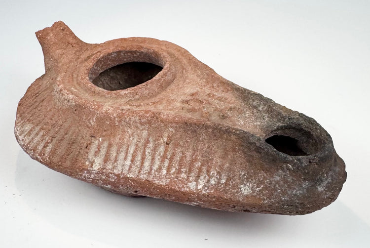 Early Islamic Eastern Mediterranean oil lamp with moulded linear decoration