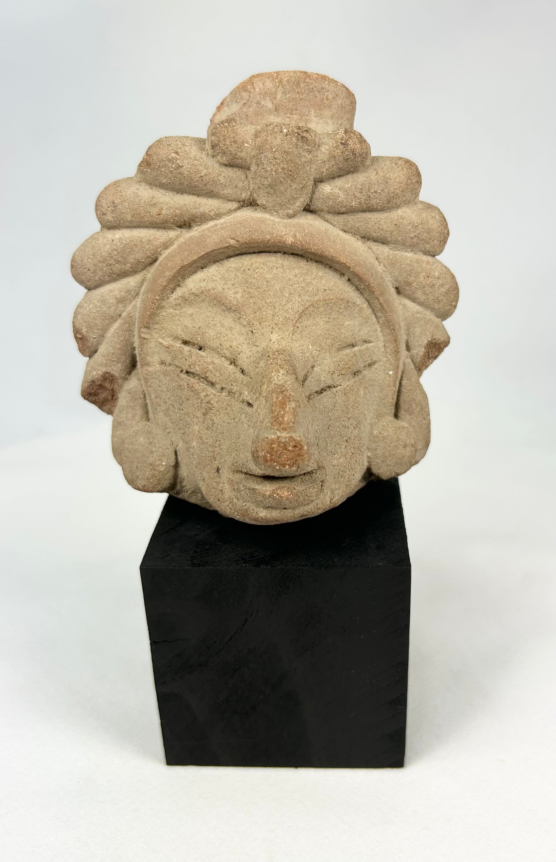 Majapahit temple guardian head, Kala Simha volcanic andesite carving, 14th–15th century Java, Hindu-Buddhist architectural fragment with radiating mane