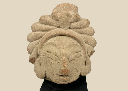 Majapahit temple guardian head, Kala Simha volcanic andesite carving, 14th–15th century Java, Hindu-Buddhist architectural fragment with radiating mane