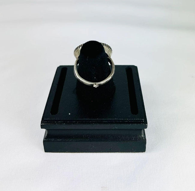 Ancient carnelian intaglio ring, 1st millennium BCE, Near East, engraved animal symbols, silver bezel, excellent condition