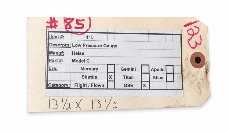 Original provenance tag for a Heise Model C low-pressure gauge associated with Space Shuttle ground support equipment.