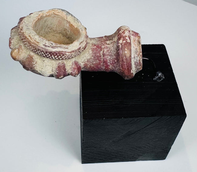 Side view of terracotta pipe with tubular socket and moulded terminal rings