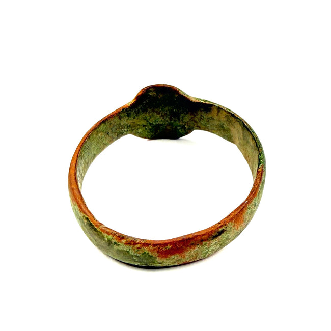 Ancient Roman Bronze Finger Ring with Plain Circular Bezel | 2nd–4th Century CE