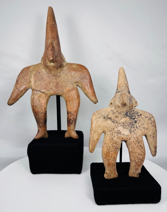 360-degree rotating view of two Ancient Colima Gingerbread terracotta figures from Western Mexico