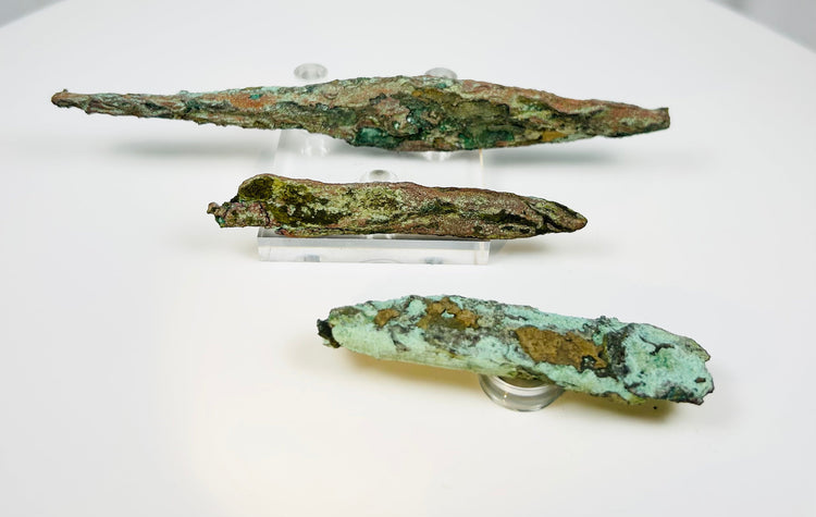 Prehistoric Great Lakes copper blades from the Old Copper Culture tradition