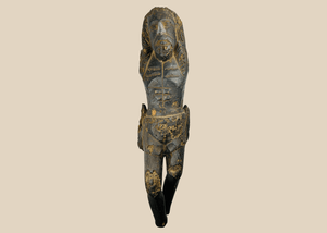 Style colonial espagnol | Statuette du Christ en bois sculpté | Relique de dévotion | Vers le XVIe siècle