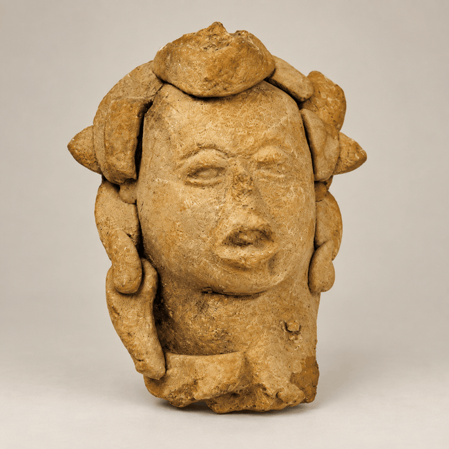 Precolombino | Cabeza de terracota | Artefacto mesoamericano | Circa 1000-1500 d. C.