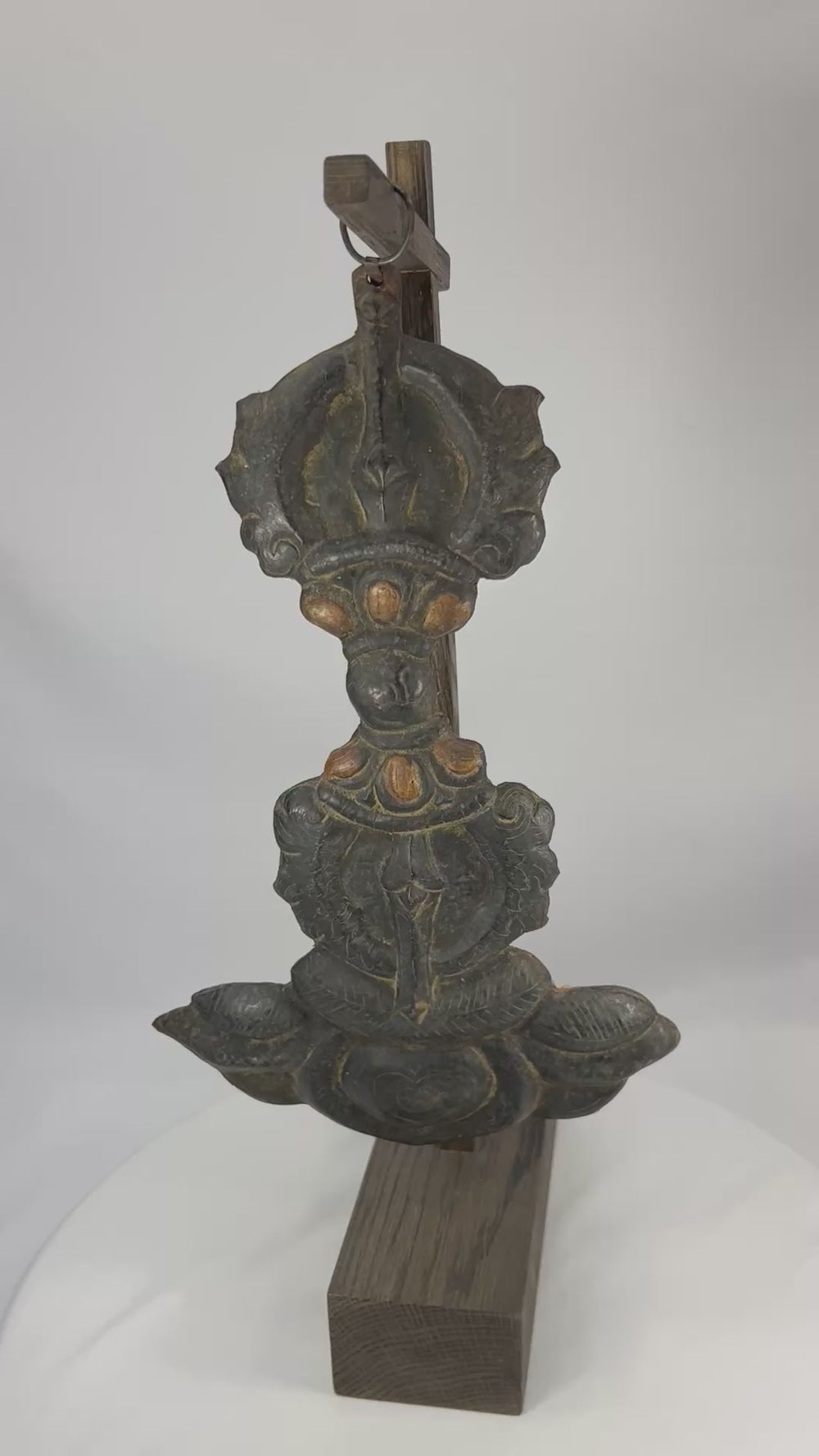 360-degree rotating view of a Japanese gilt bronze vajra-inspired Buddhist temple ornament showing repoussé details, lotus forms, textile backing, and aged patina from the Muromachi–Edo period