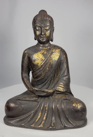 360-degree view of Chinese gilt bronze seated Buddha sculpture with original gilding remnants and aged patina