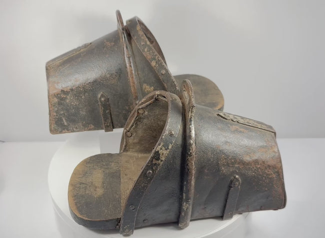 Video showing late 16th to early 17th century Iberian cavalry stirrups from multiple angles with close-up details
