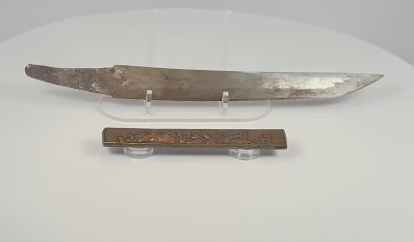 Video showing an antique Japanese kogatana utility blade and decorated Four Sleepers kozuka handle from multiple angles