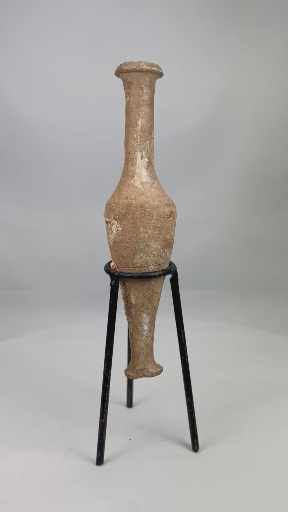 360-degree interactive view of an authentic Roman Imperial terracotta unguentarium showing elongated spindle body, narrow neck, flared rim, and natural earthen patina