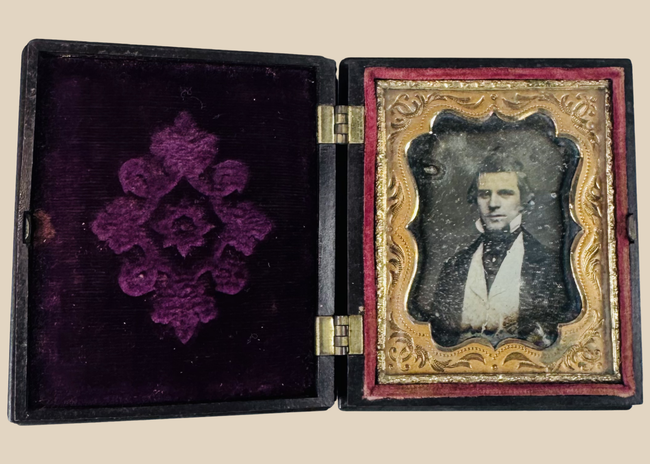 Victorian gentleman daguerreotype portrait in original thermoplastic Union case, circa 1848–1858
